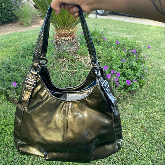 Coach purse - Picture 3 of 9